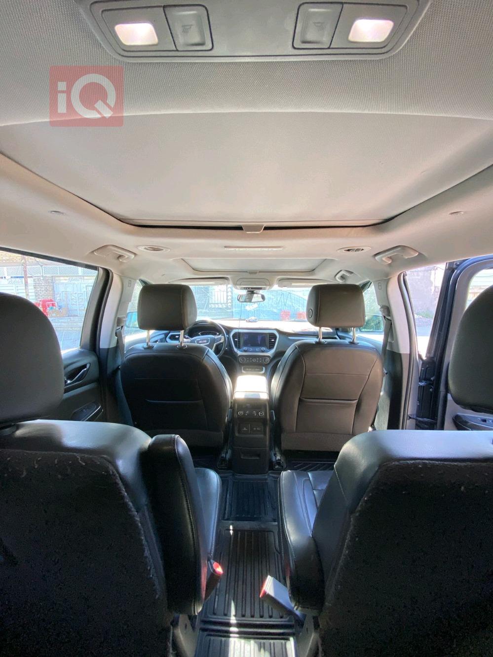 GMC Acadia